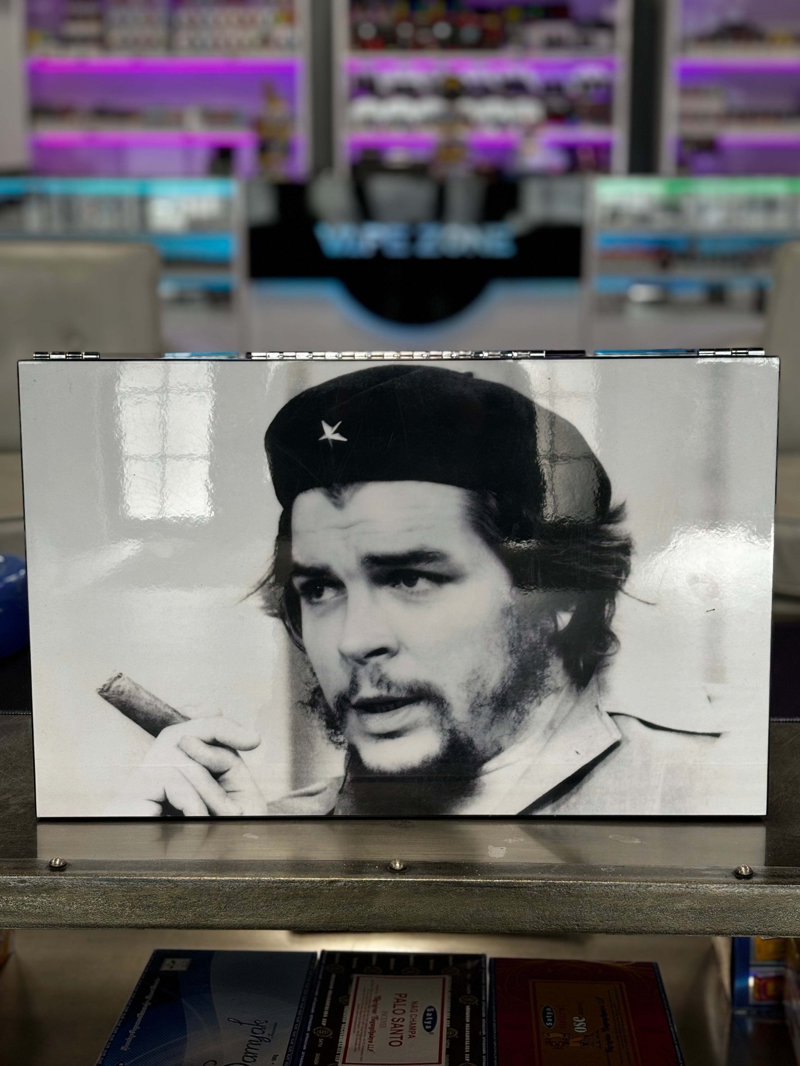 Cigar-Humidor-Smoking-Guy