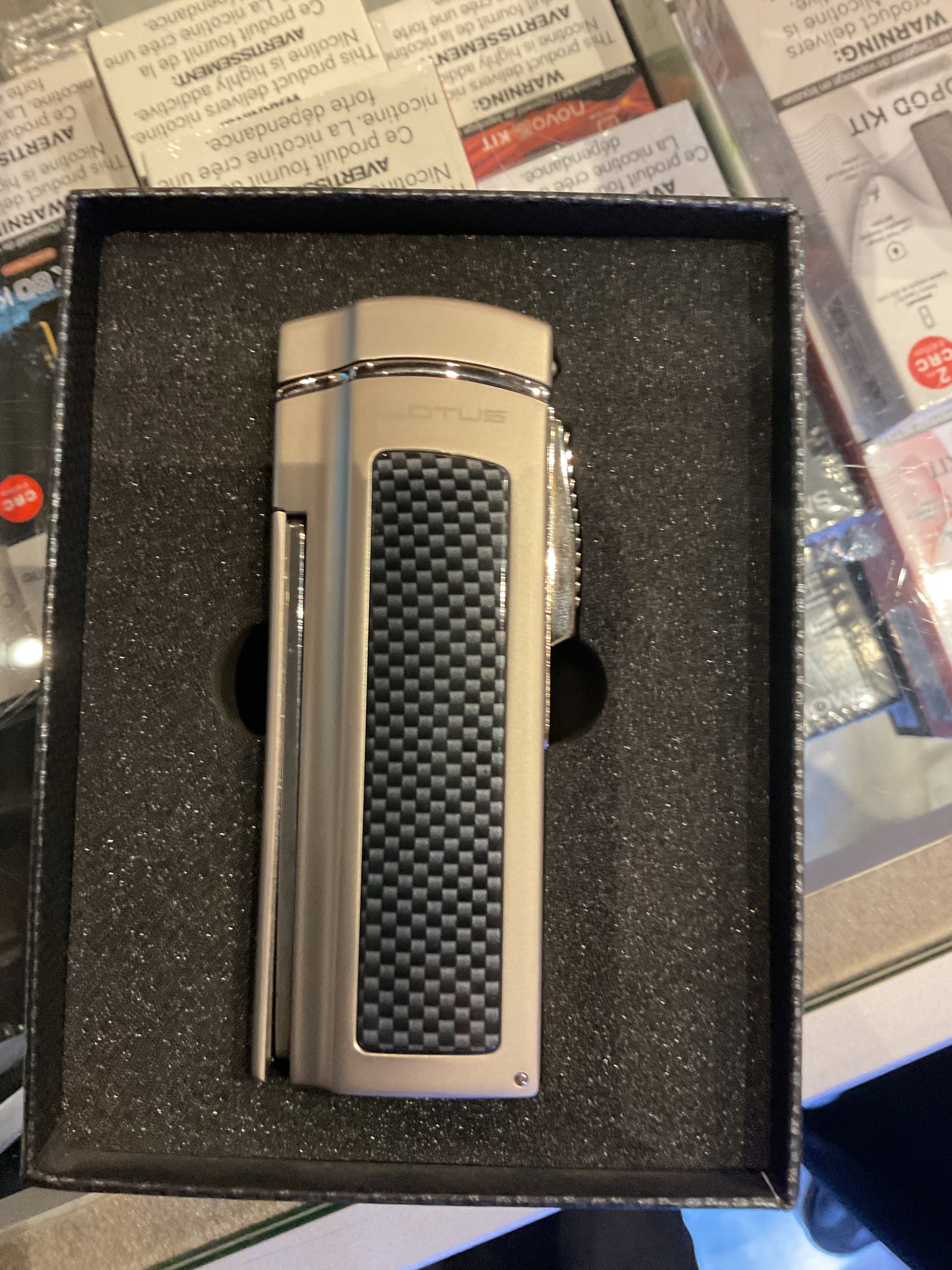 Lotus-Lighter-LBLT-200