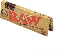 Raw Rolling Papers And Tips Classic 1 1/4